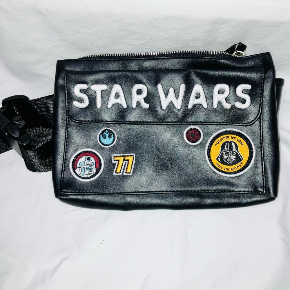 Disney Parks Star Wars Darth Vader Galaxys Edge Crossbody Bag Fanny Pack Patches - Picture 8 of 8